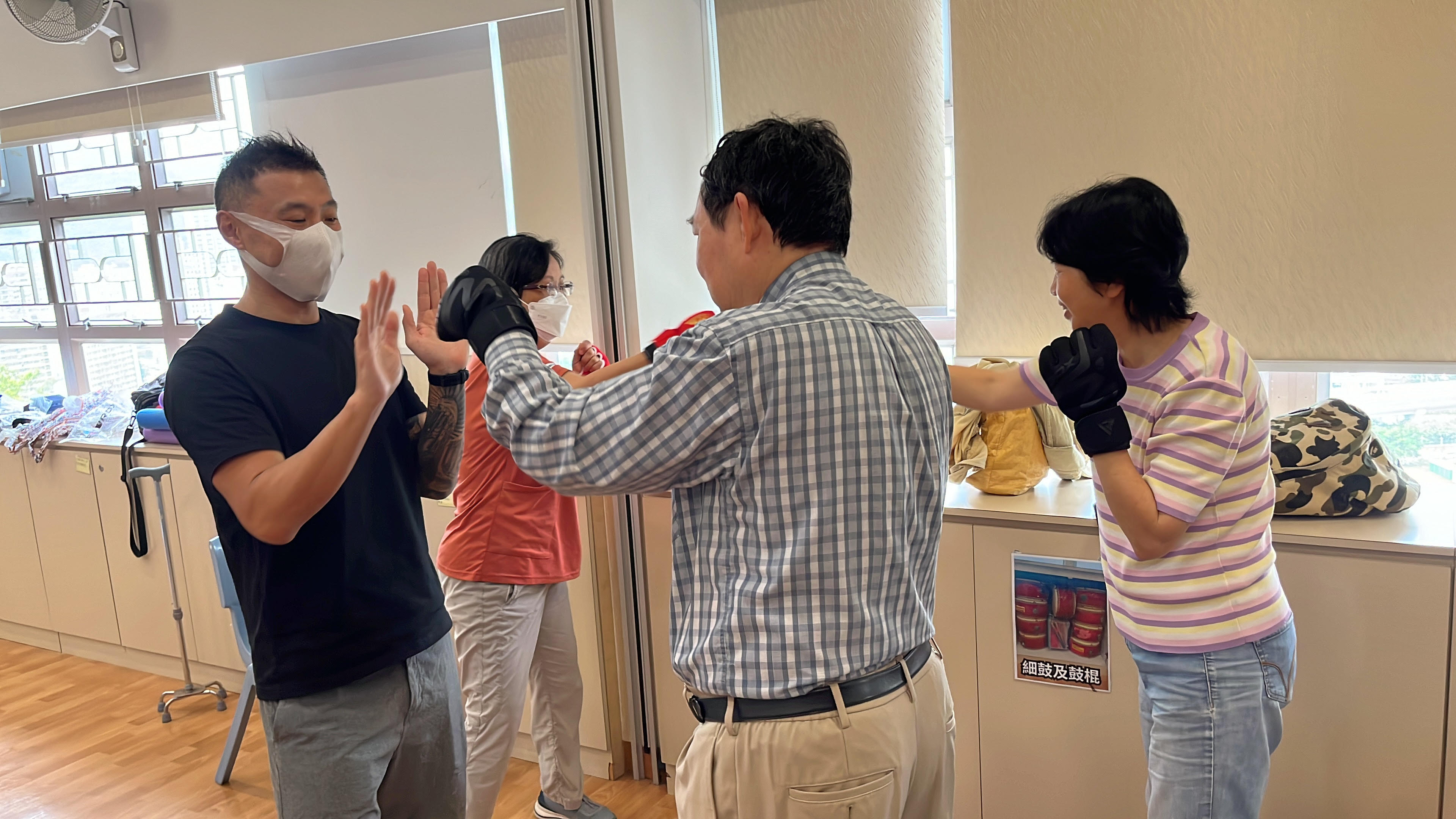 銀齡節拍非接觸式拳擊運動班