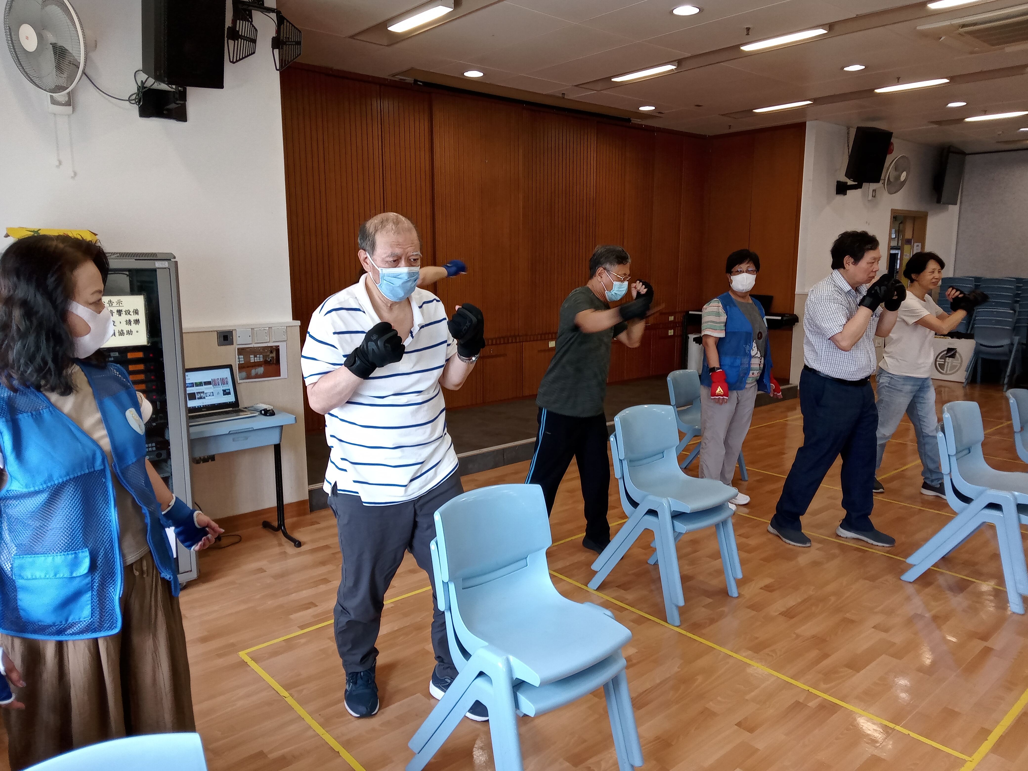 銀齡節拍非接觸式拳擊運動班